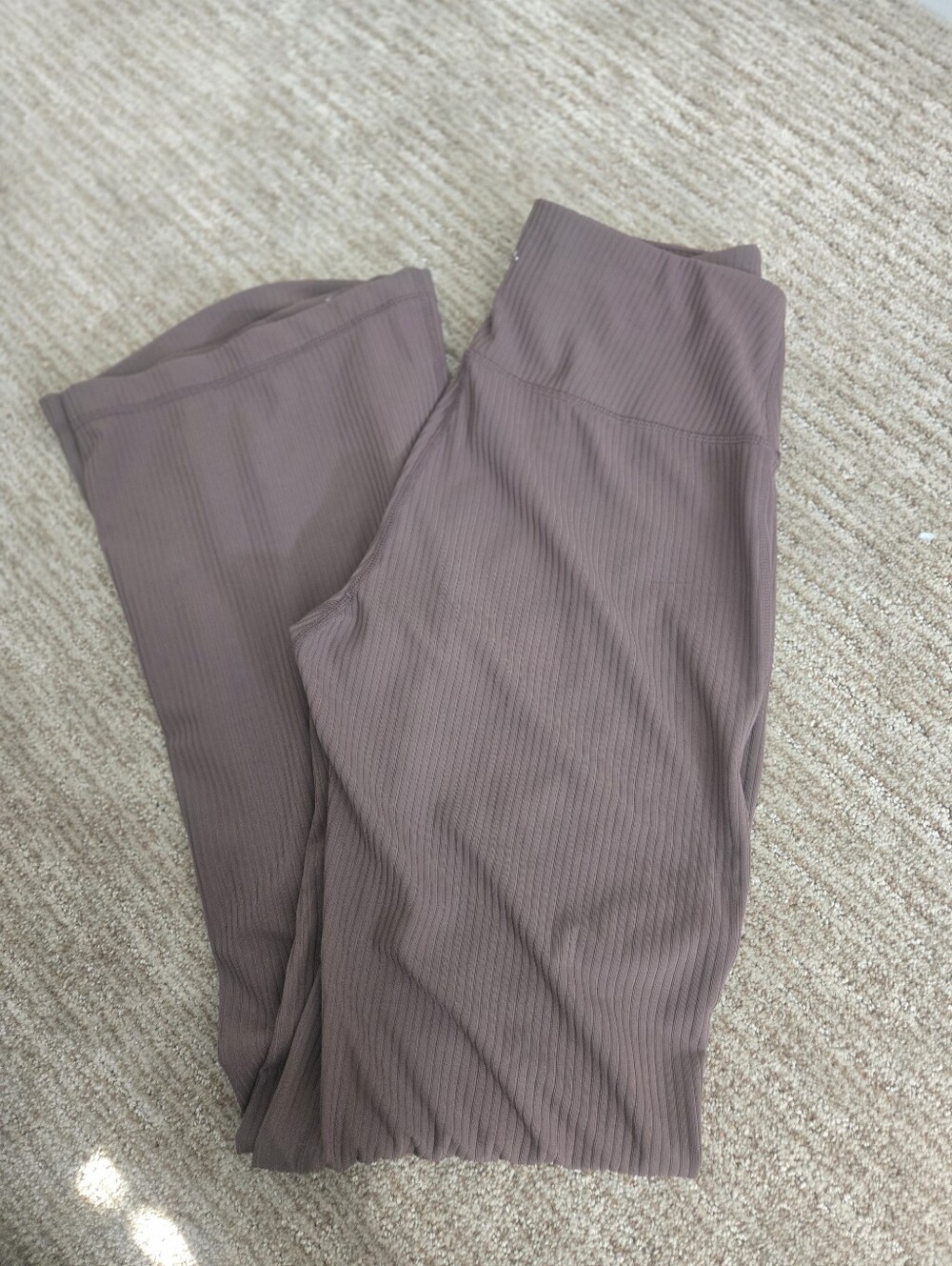 Ribbed High-Waist Leggings in Mauve